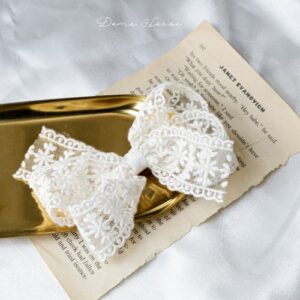 DAISY LACE RIBBON PIN HANDMADE