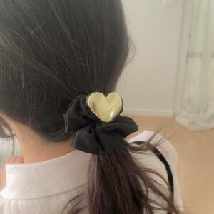 GOLD HEART SCRUNCHIE