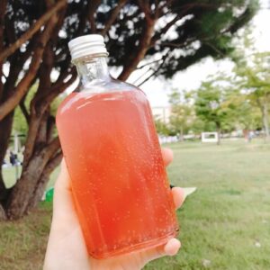 FLAT GLASS BOTTLE