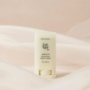 BEAUTY OF JOSEON Matte Sun Stick: Mugwort + Camelia SPF50+