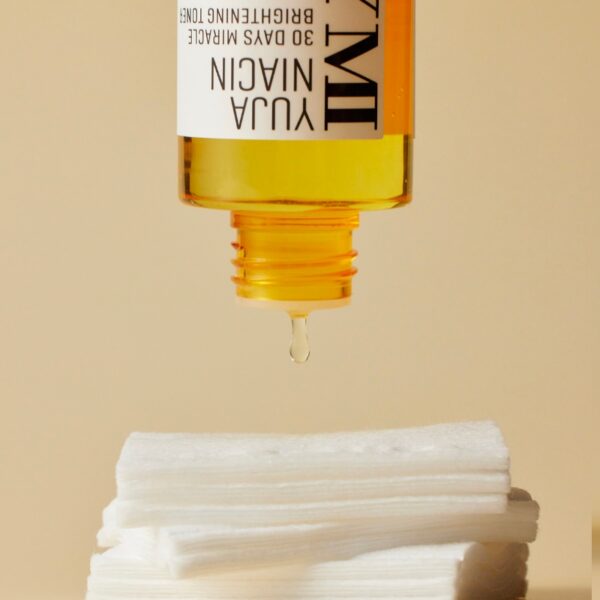 SOME BY MI Yuja Niacin 30 Days Miracle Brightening Toner - Image 2
