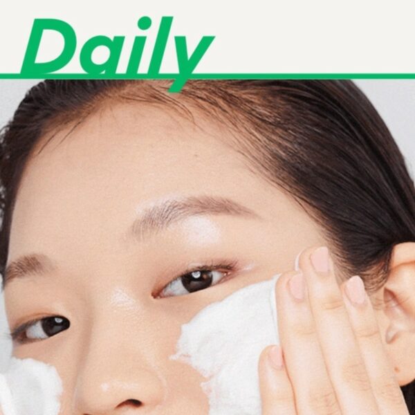 INNISFREE Green Tea Hydrating Amino Acid Cleansing Foam - Image 5