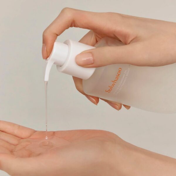 SULWHASOO Gentle Cleansing Oil 200mL (+Essential Comfort Balancing Water + Emulsion + Facial Soap) - Image 2