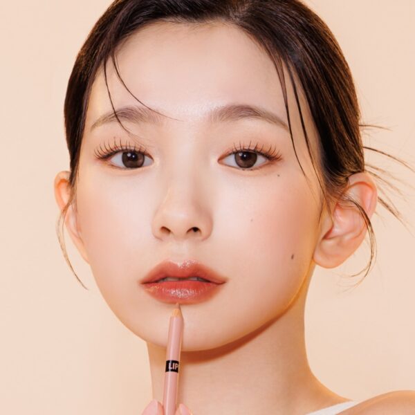 the SAEM Cover Perfection Lip Pencil Set + Sharpener [#6 Colors] - Image 3