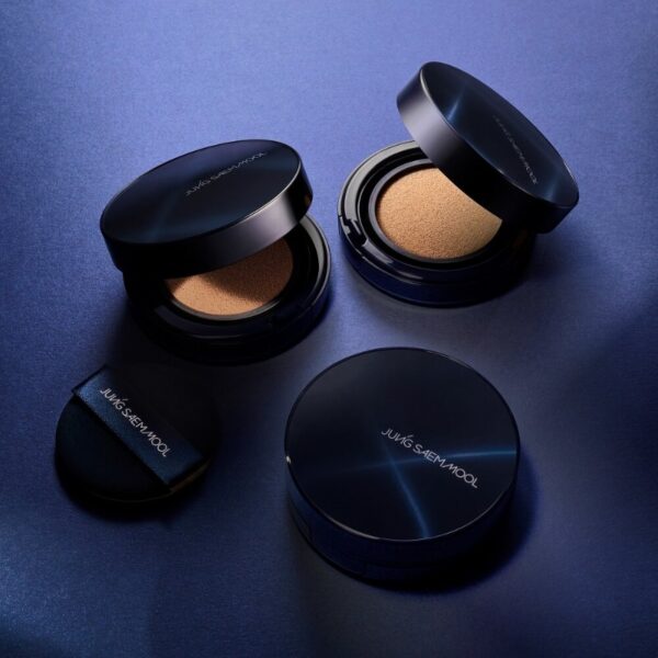 Essential Skin Nuder Cushion SPF50+ PA+++ Special Set [#FAIR LIGHT] + (Refill +  Lip Glitter Topper + 3 Puffs) - Image 2