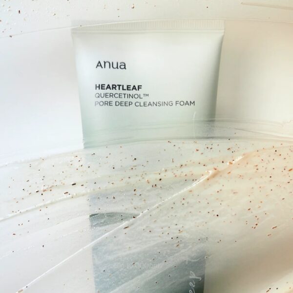Anua Heartleaf Quercetinol Pore Deep Cleansing Foam - Image 3