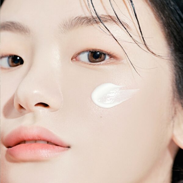 HYGGEE Relief Sun Moisturizer SPF50+ PA++++ Duo Set - Image 5