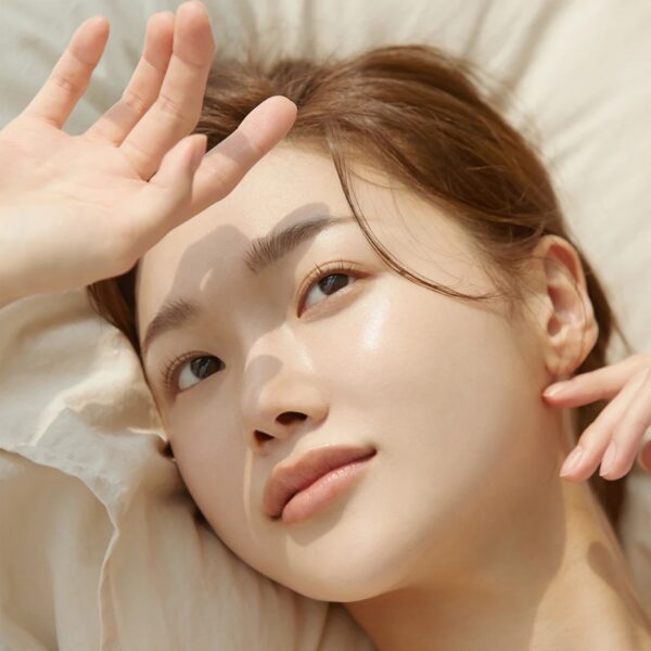Medicube Collagen Firming Sun Cream SPF50+PA++++ - Image 3