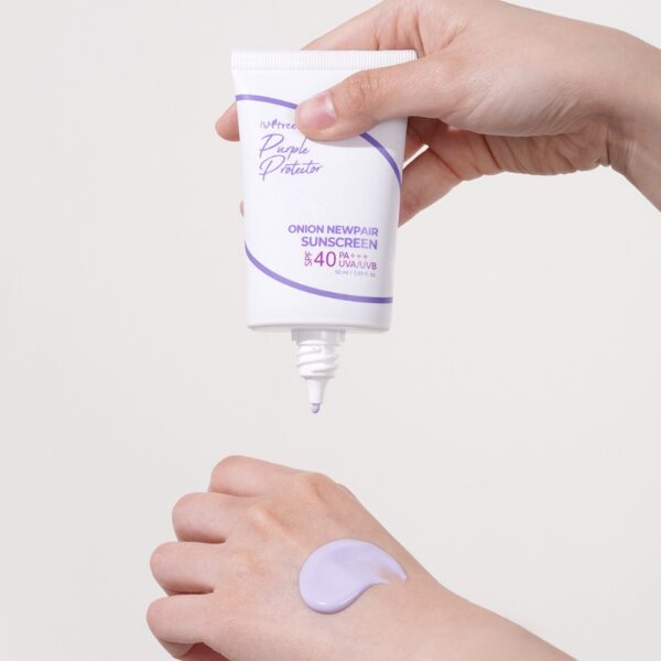 ISNTREE Onion Newpair Sunscreen SPF 40 PA+++ - Image 3
