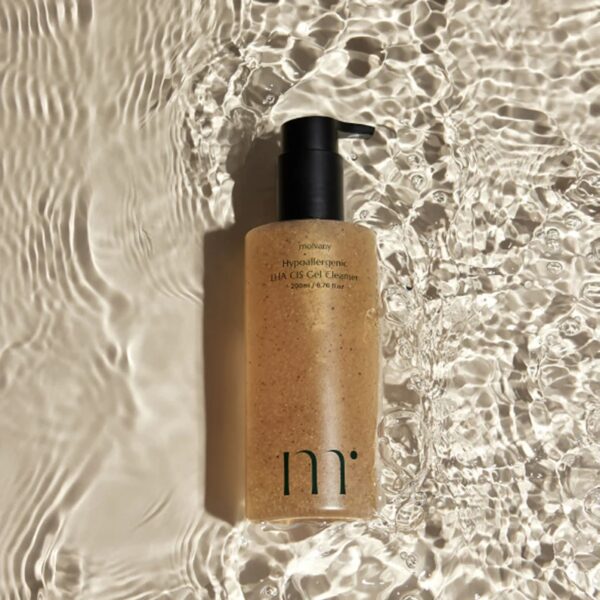 MOLVANY Hypoallergenic LHA CIS Gel Cleanser 200mL (+50ml) Set - Image 2