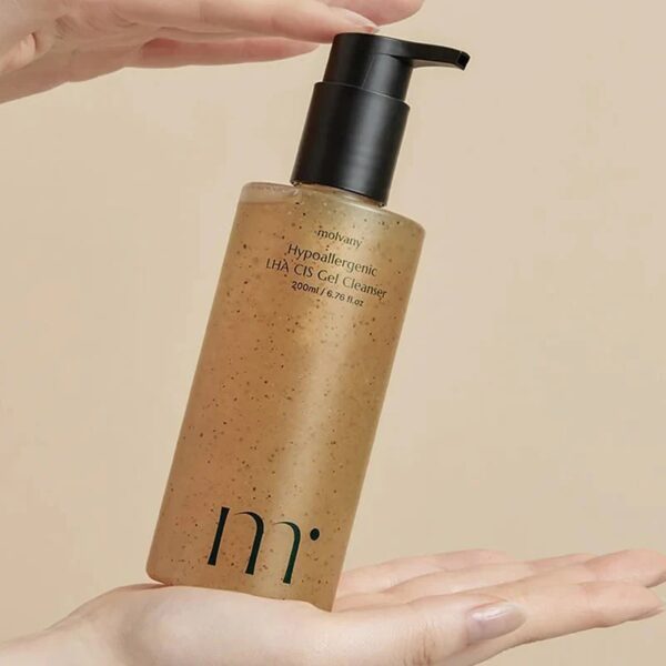 MOLVANY Hypoallergenic LHA CIS Gel Cleanser 200mL (+50ml) Set - Image 3