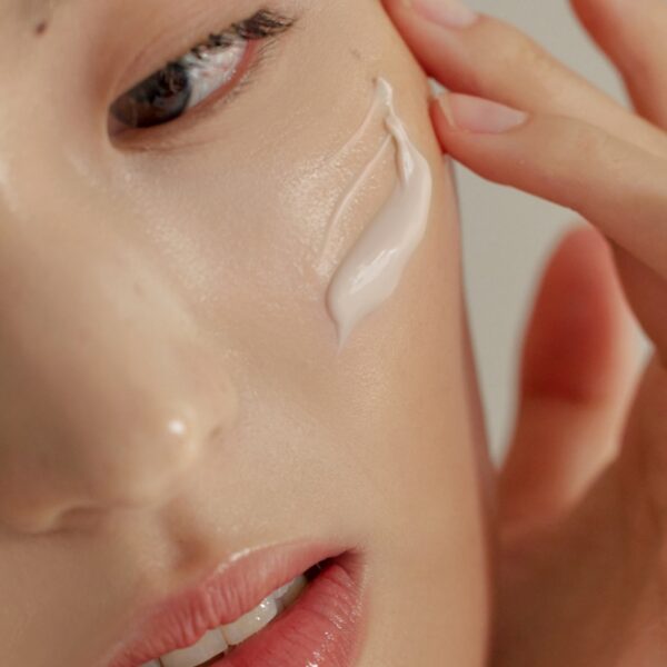 Hanyul Geuk Jin cream 50ml special anti aging wrinkle Elastic set (+Gift Bag) - Image 5