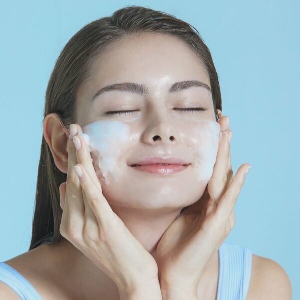 ilso Sensitive Bubble Relaxing Cleanser - Image 5