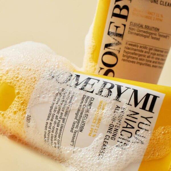 SOME BY MI Yuja Niacin Brightening All in One Cleanser - Image 2