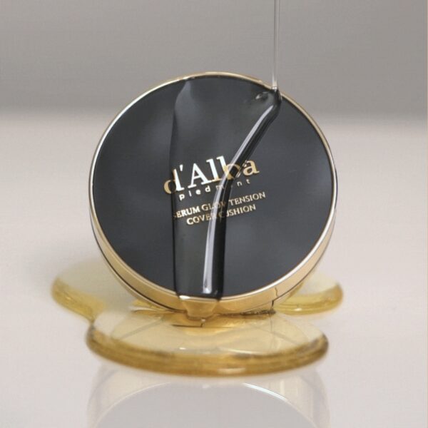 d’Alba Serum Glow Fit Tension Cover Cushion MINI SPF50+ PA++++ [#2 Colors] - Image 2
