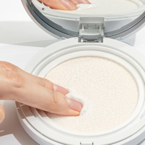 Mary&May Vegan Niacinamide Panthenol Sun Cushion SPF50+ PA++++ (+LANEIGE RadianC SunCream 20ml) - Image 4