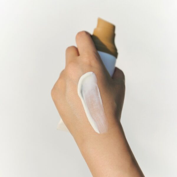 SKIN1004 Madagascar Centella Air-Fit Sun Cream Light - Image 4