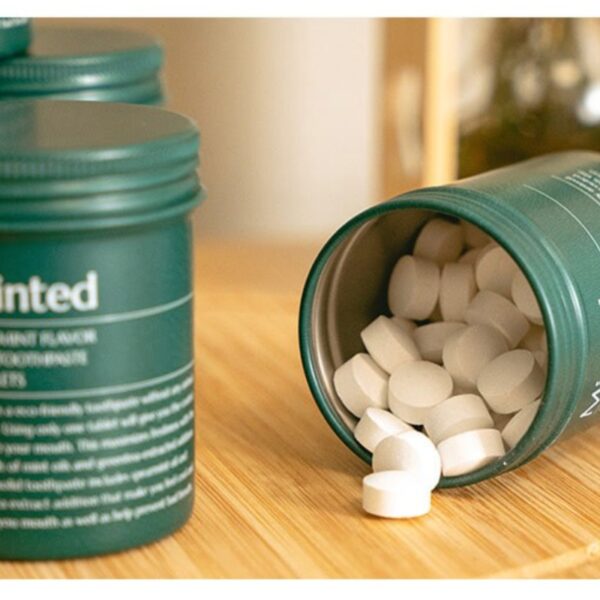 Minted Ultra Mint Flavor Solid Toothpaste 90 Tablets