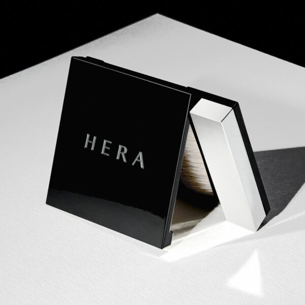 NEW💖 HERA Airy Powder Primer (+Square Bag +Black Cushion Mini +Suncream) - Image 2