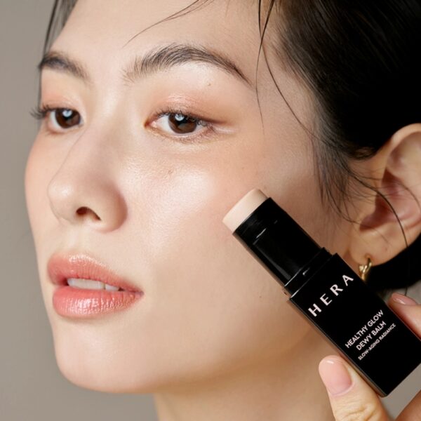 NEW💖 HERA Healthy Glow Dewy Balm (+Black Cushion Mini + Powder Matte Eyeshadow + Keyring) - Image 2
