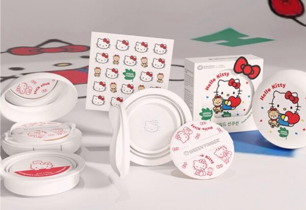 HELLO KITTY x GREEN FINGER Mild Sun Cushion  SPF50+ PA++++ (+Sticker) - Image 3