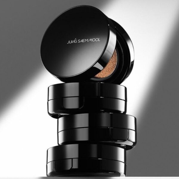 NEW💖 JUNG SAEM MOOL Essential Skin Nuder Long Wear Cushion SPF50+ PA+++ [#2 Colors] (+Refill) - Image 2
