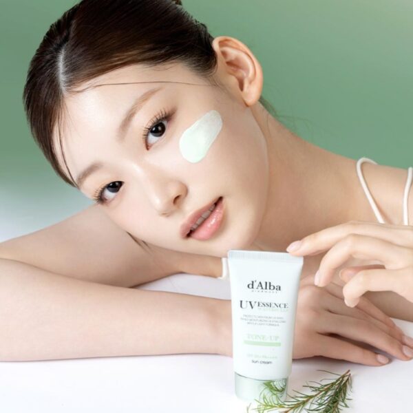 d’Ala Waterfull Tone Up Sun  Cream (Green Correcting) - Image 4