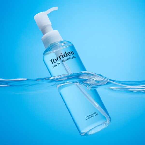 Torriden Dive In Low Molecular Hyaluronic Acid Cleansing Oil - Image 3